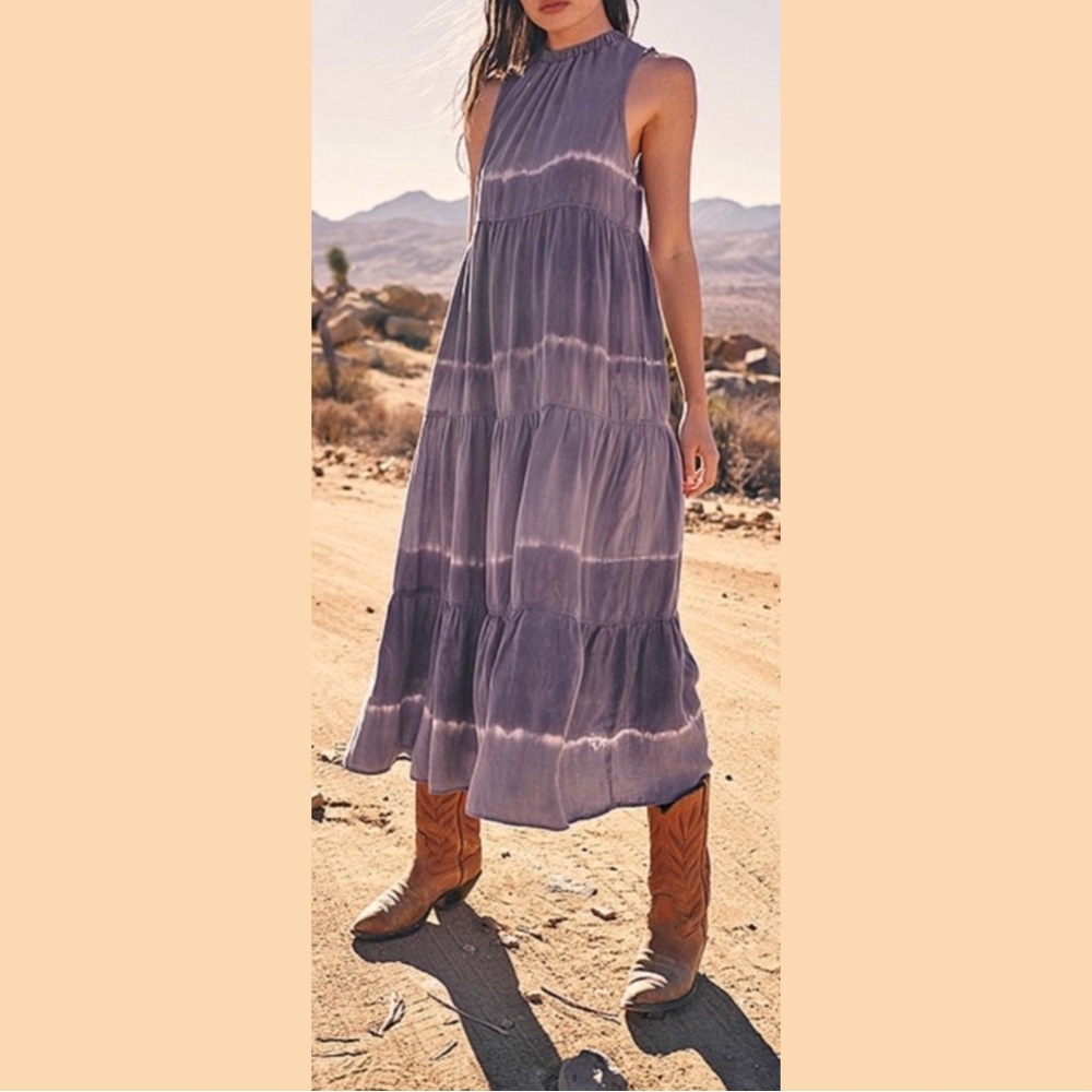 BELLA DAHL Sleeveless Tiered MIDI Dress in Indigo Stripe! - Picture 5 of 12
